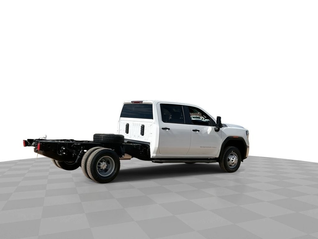 2026 GMC Sierra 3500 HD Chassis Cab Pro