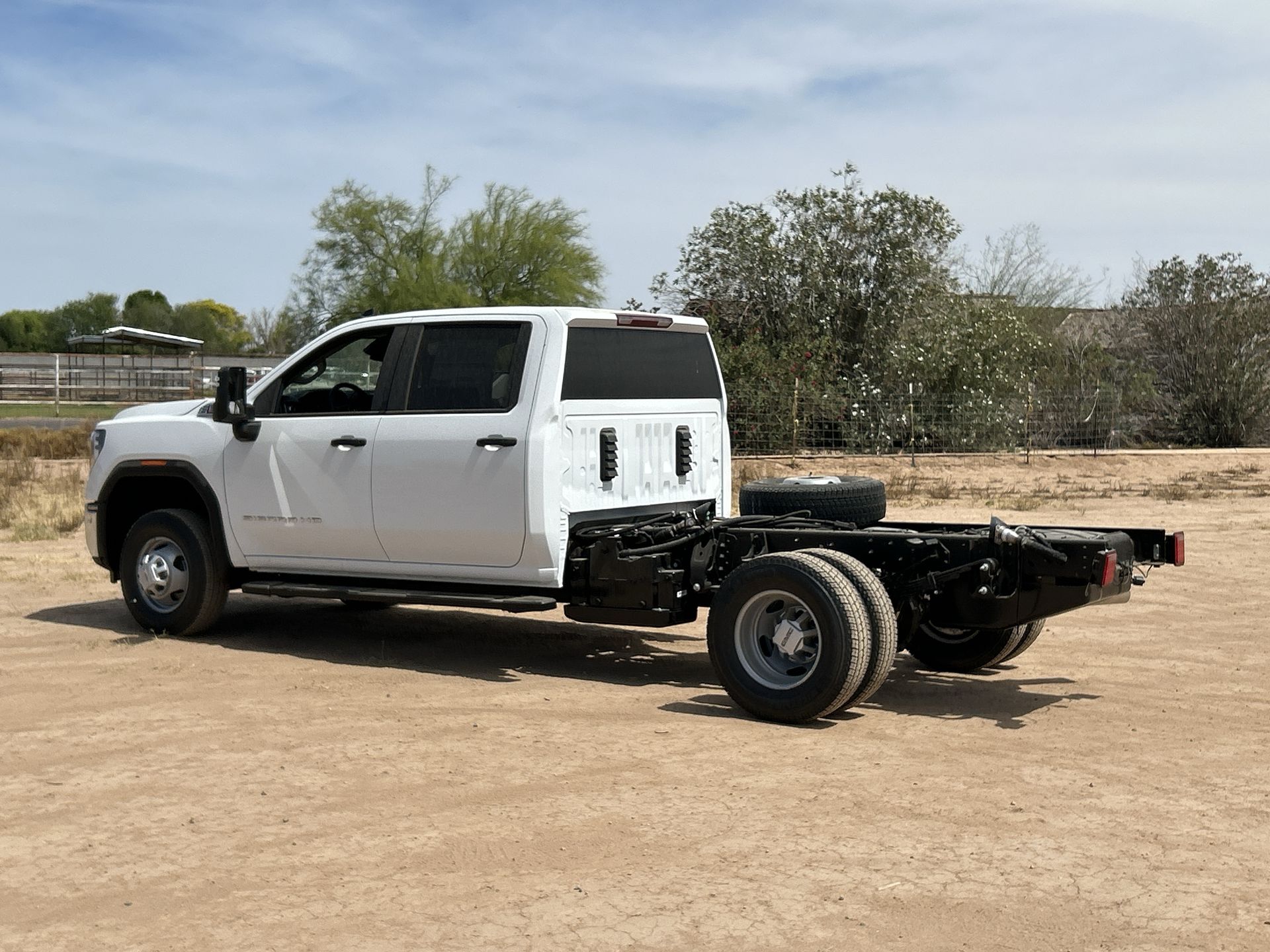 2026 GMC Sierra 3500 HD Chassis Cab Pro