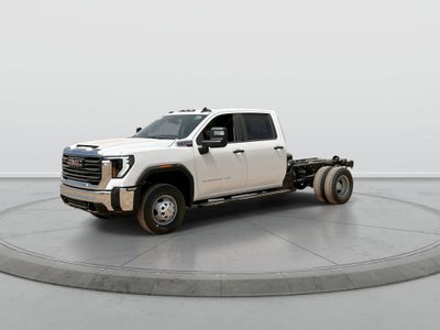2026 GMC Sierra 3500 HD Chassis Cab Pro