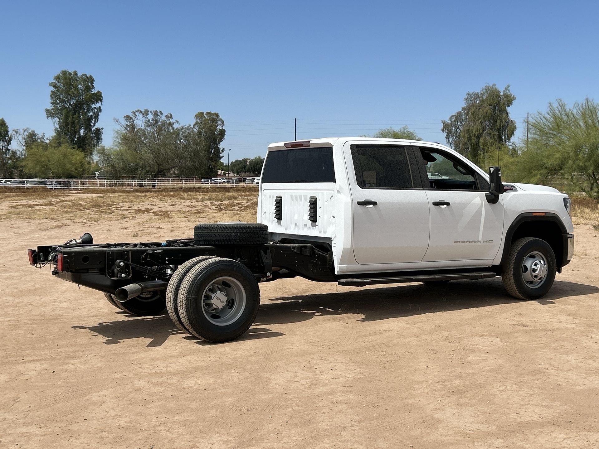2026 GMC Sierra 3500 HD Chassis Cab Pro
