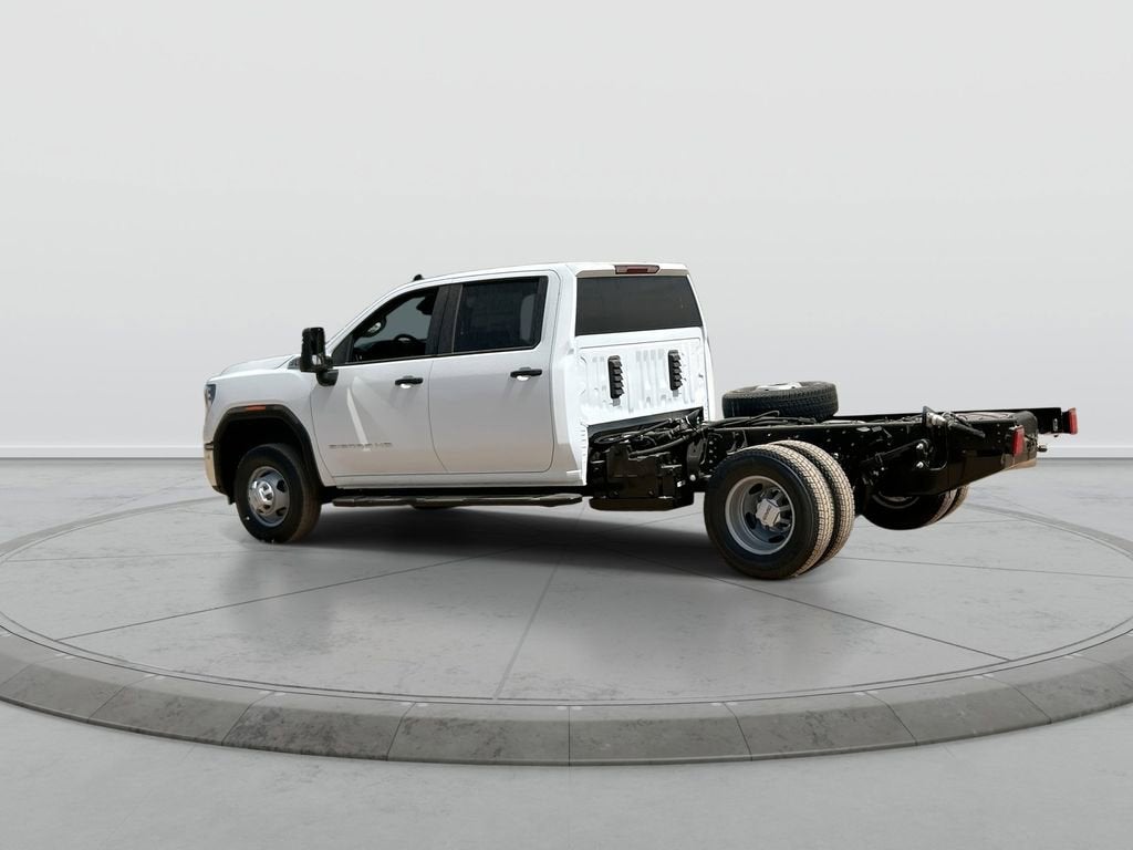 2026 GMC Sierra 3500 HD Chassis Cab Pro