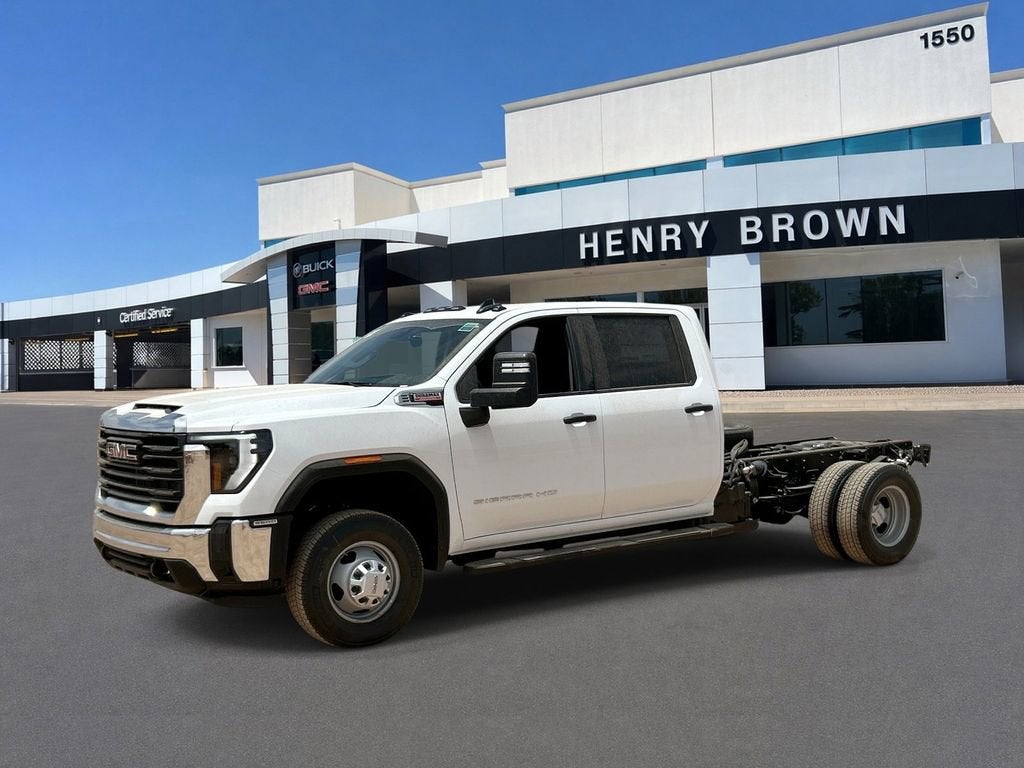 2026 GMC Sierra 3500 HD Chassis Cab Pro
