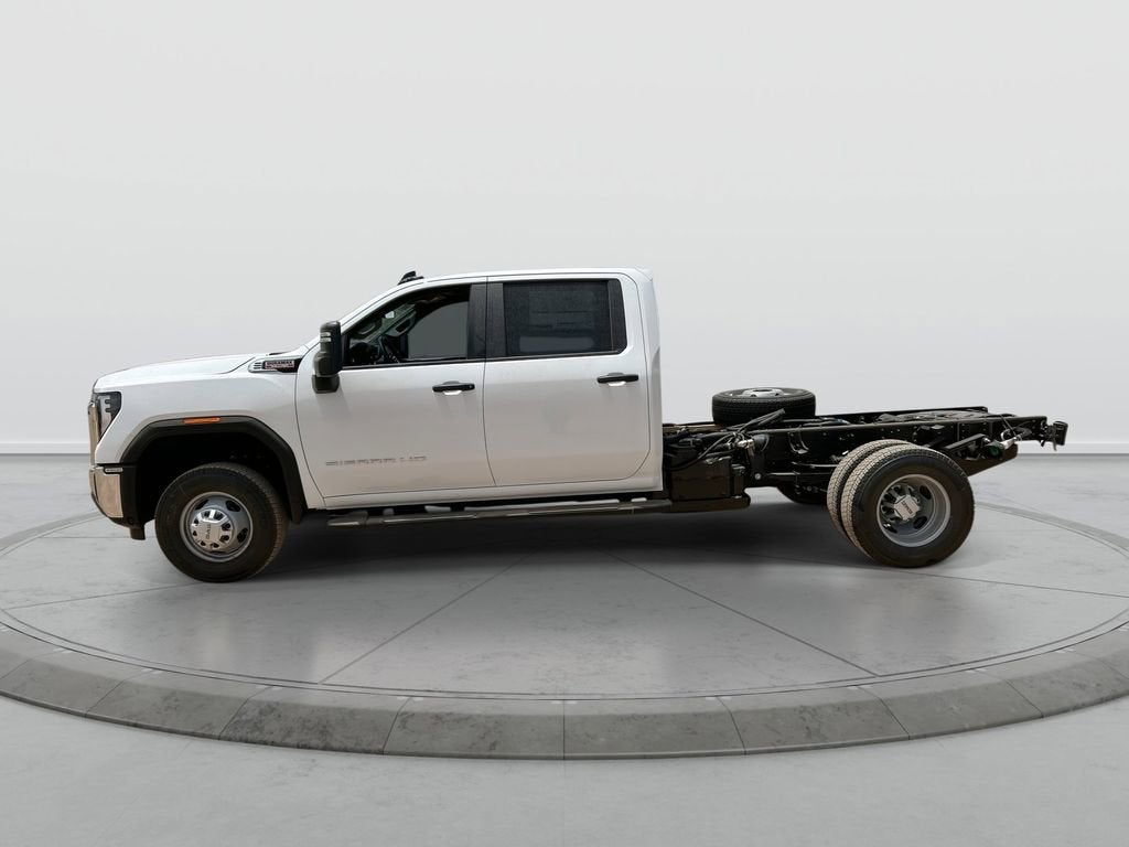 2026 GMC Sierra 3500 HD Chassis Cab Pro