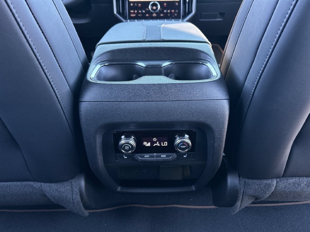 2027 GMC Acadia AT4