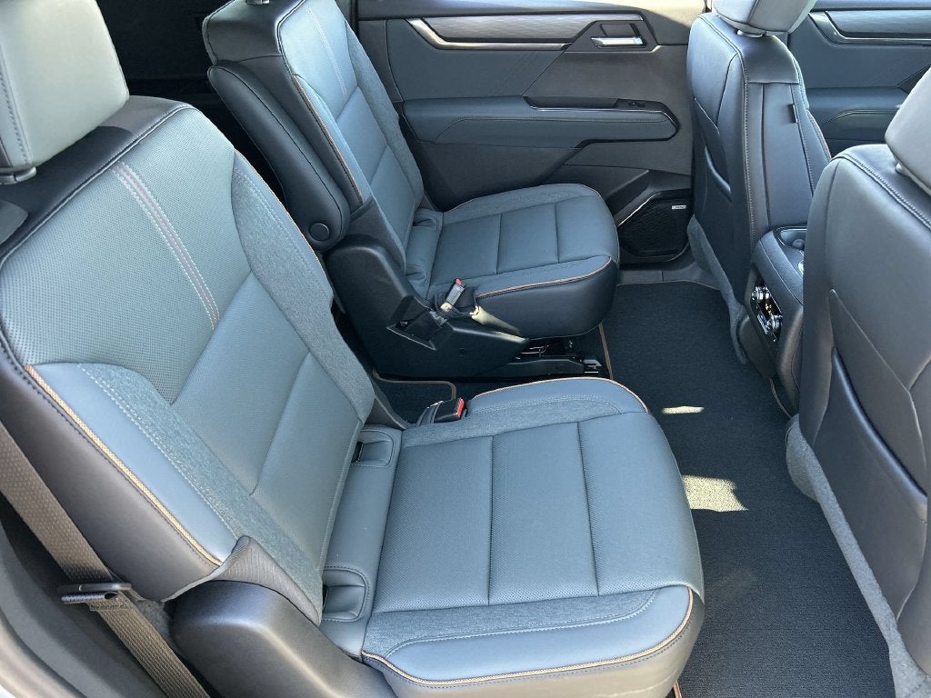 2027 GMC Acadia AT4