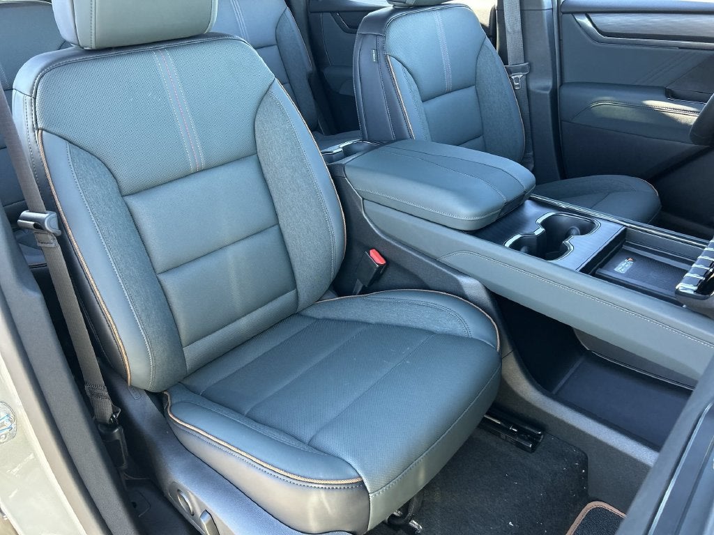 2027 GMC Acadia AT4
