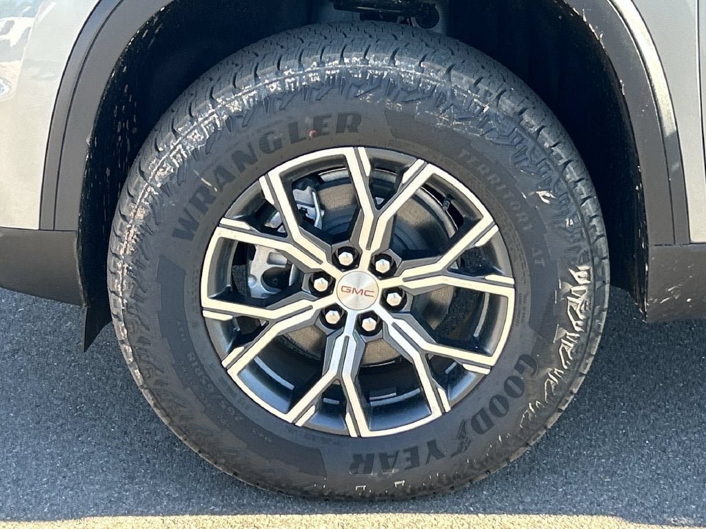 2027 GMC Acadia AT4