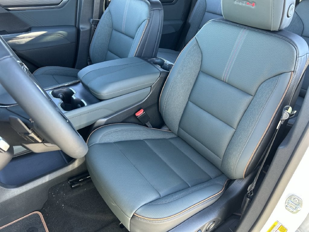 2027 GMC Acadia AT4