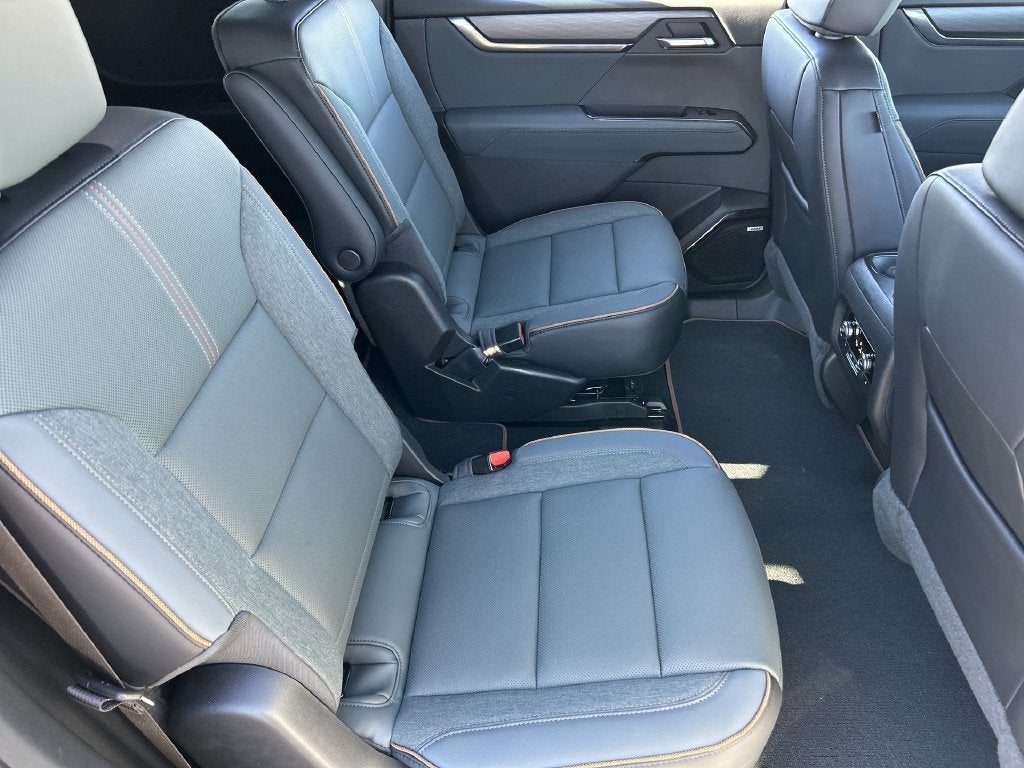 2027 GMC Acadia AT4
