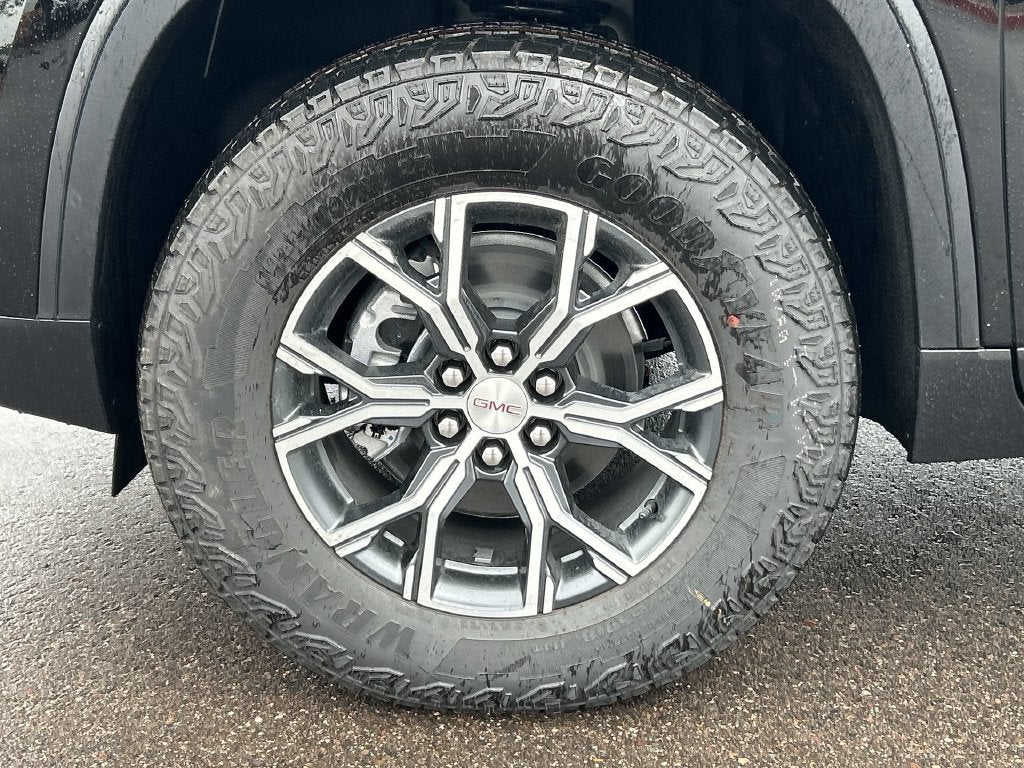 2027 GMC Acadia AT4