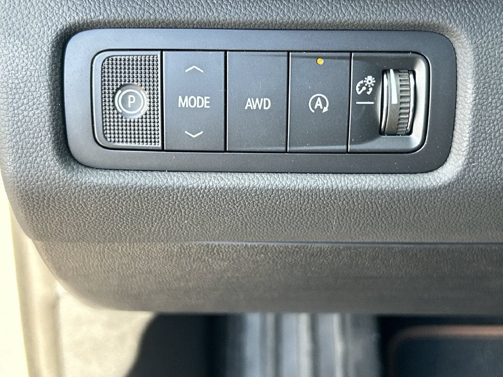 2027 GMC Acadia AT4