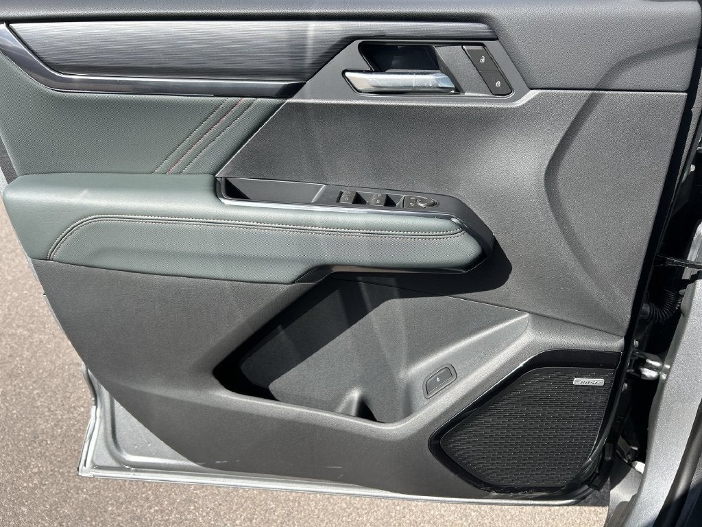 2027 GMC Acadia AT4