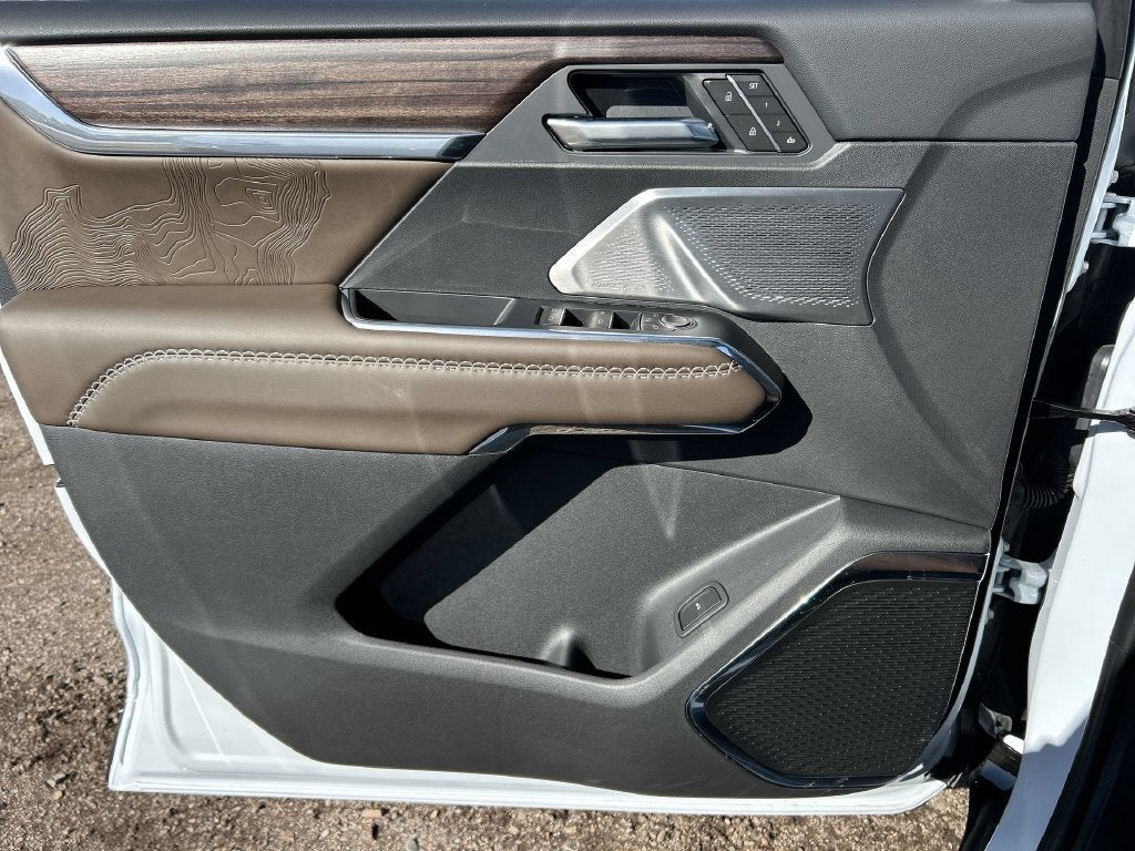 2027 GMC Acadia Denali Ultimate
