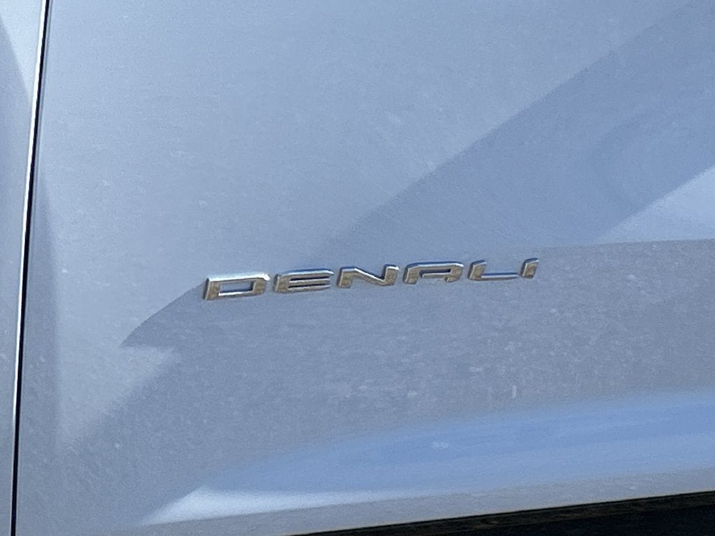 2027 GMC Acadia Denali Ultimate
