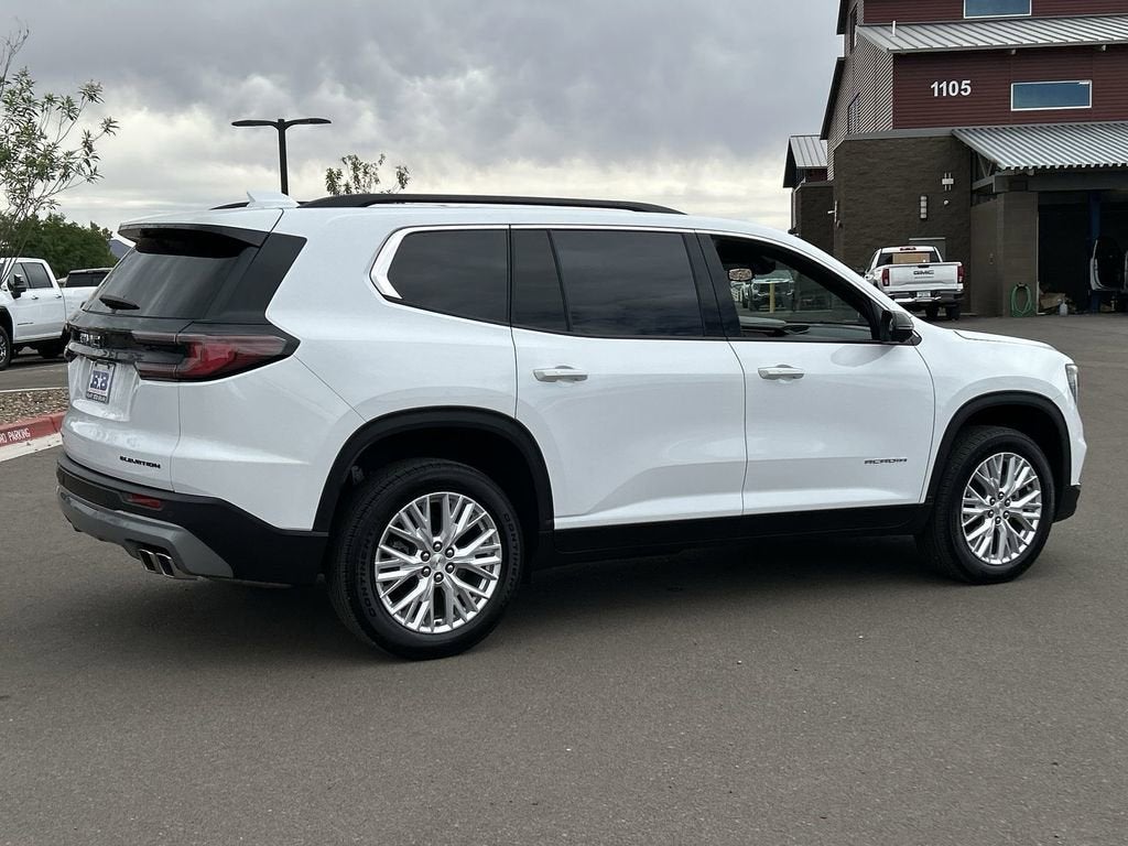 2024 GMC Acadia Elevation