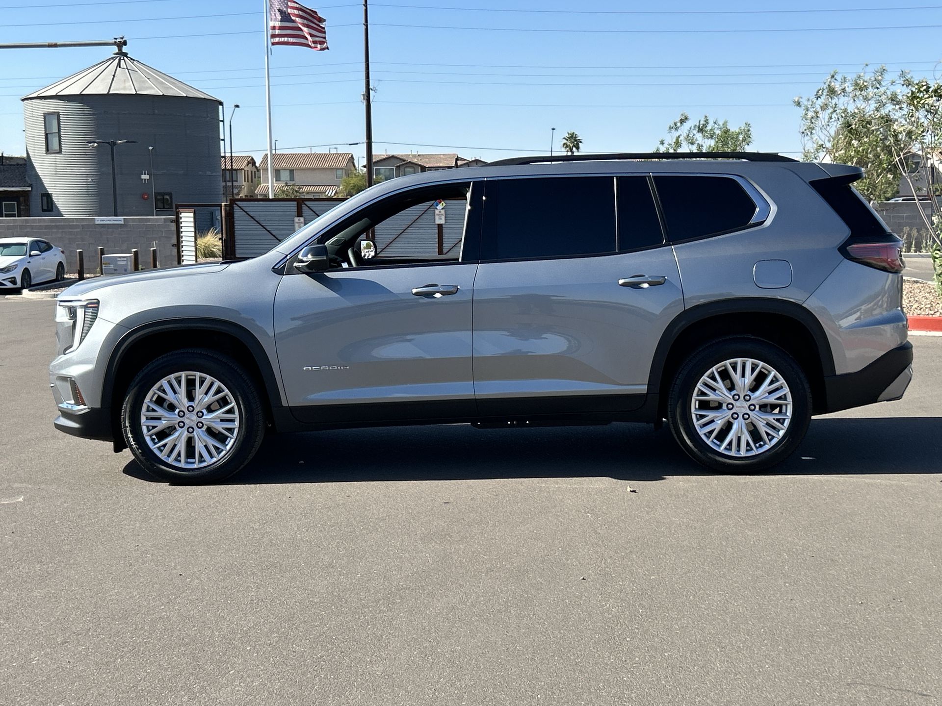 2024 GMC Acadia Elevation