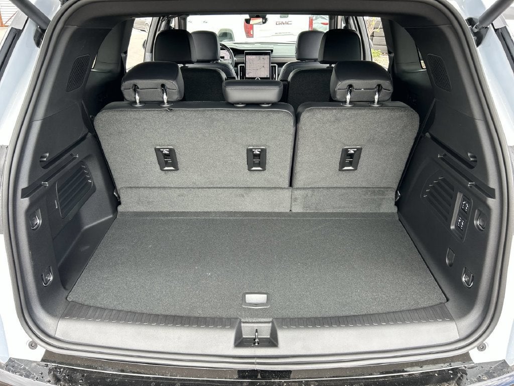 2027 GMC Acadia Denali