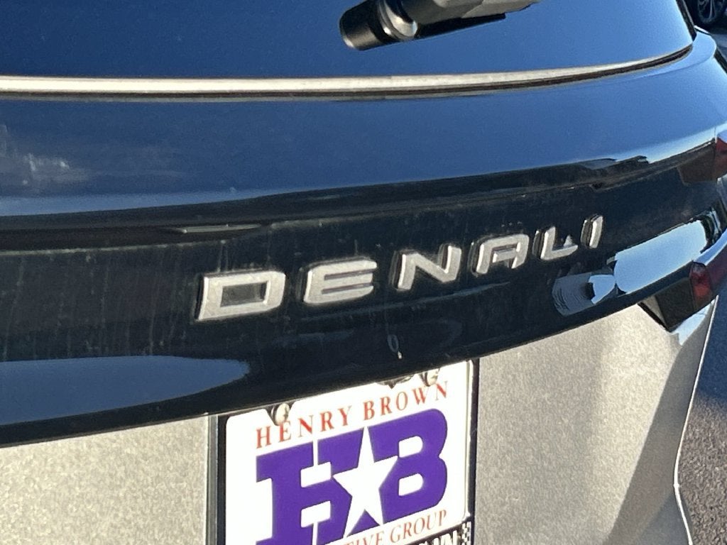 2025 GMC Acadia Denali