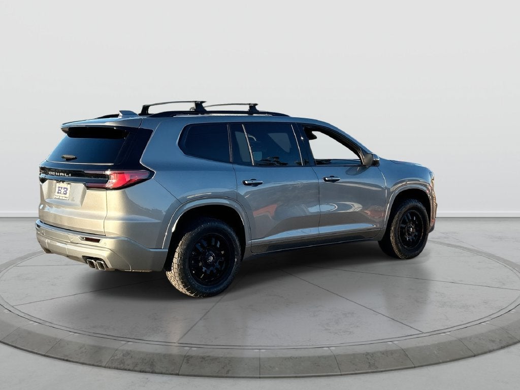 2025 GMC Acadia Denali