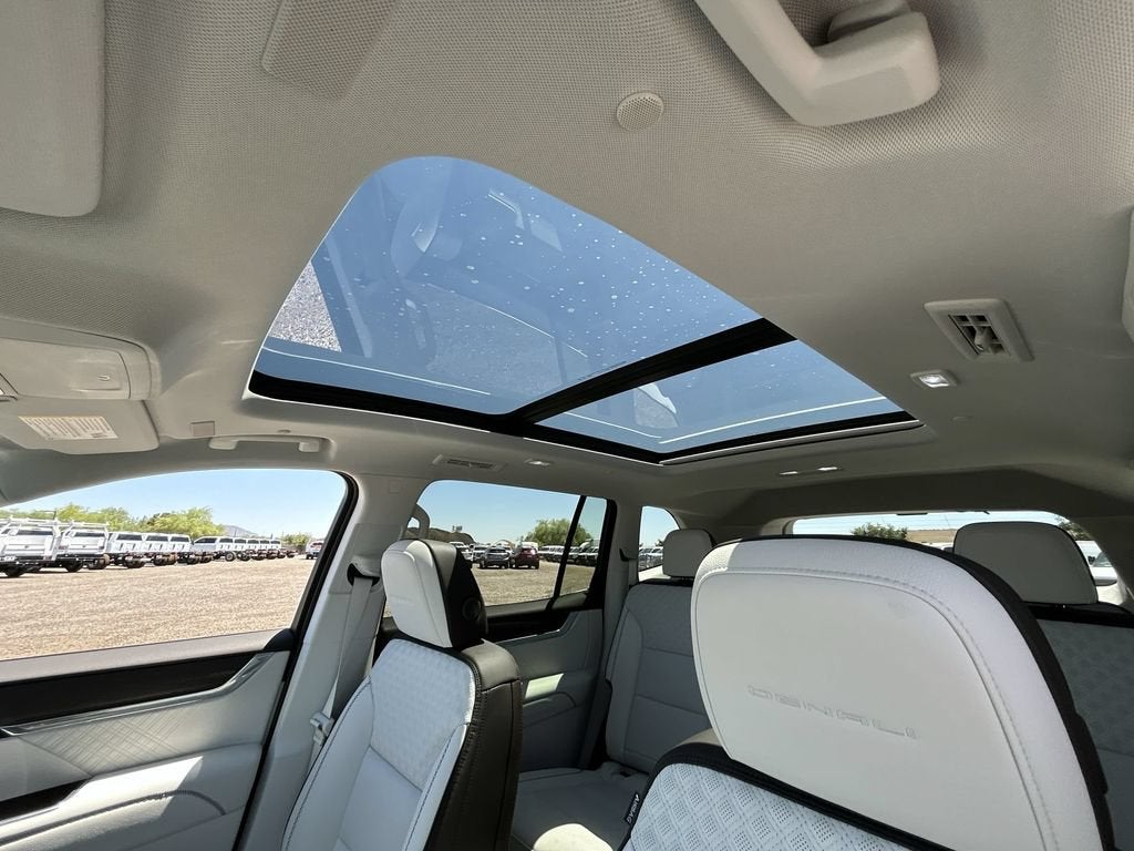 2026 GMC Acadia Denali - Photo 19