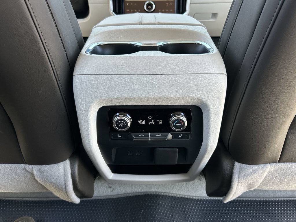 2026 GMC Acadia Denali - Photo 22