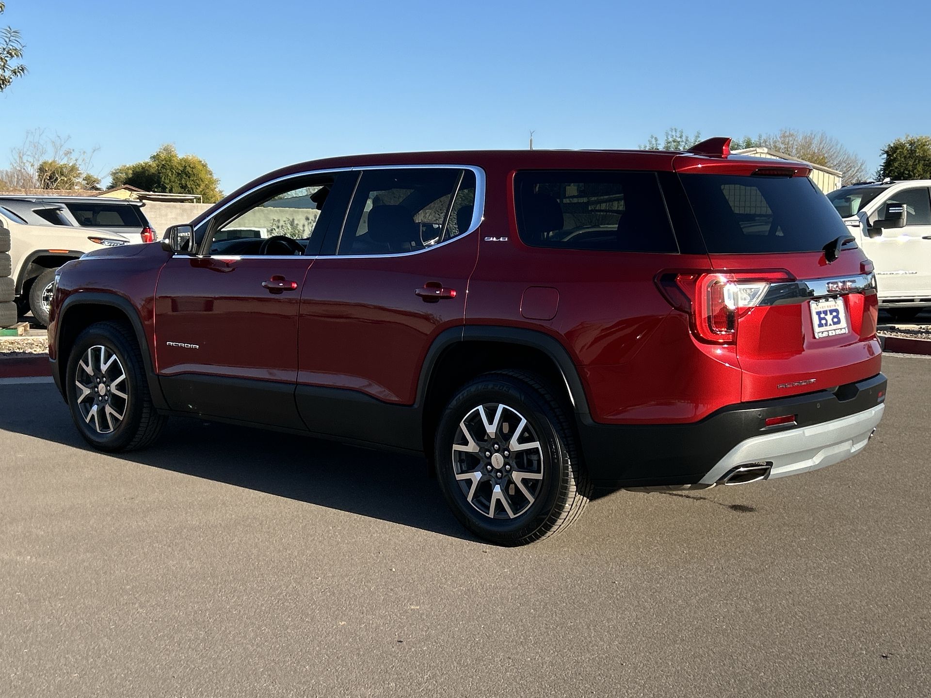 2023 GMC Acadia SLE