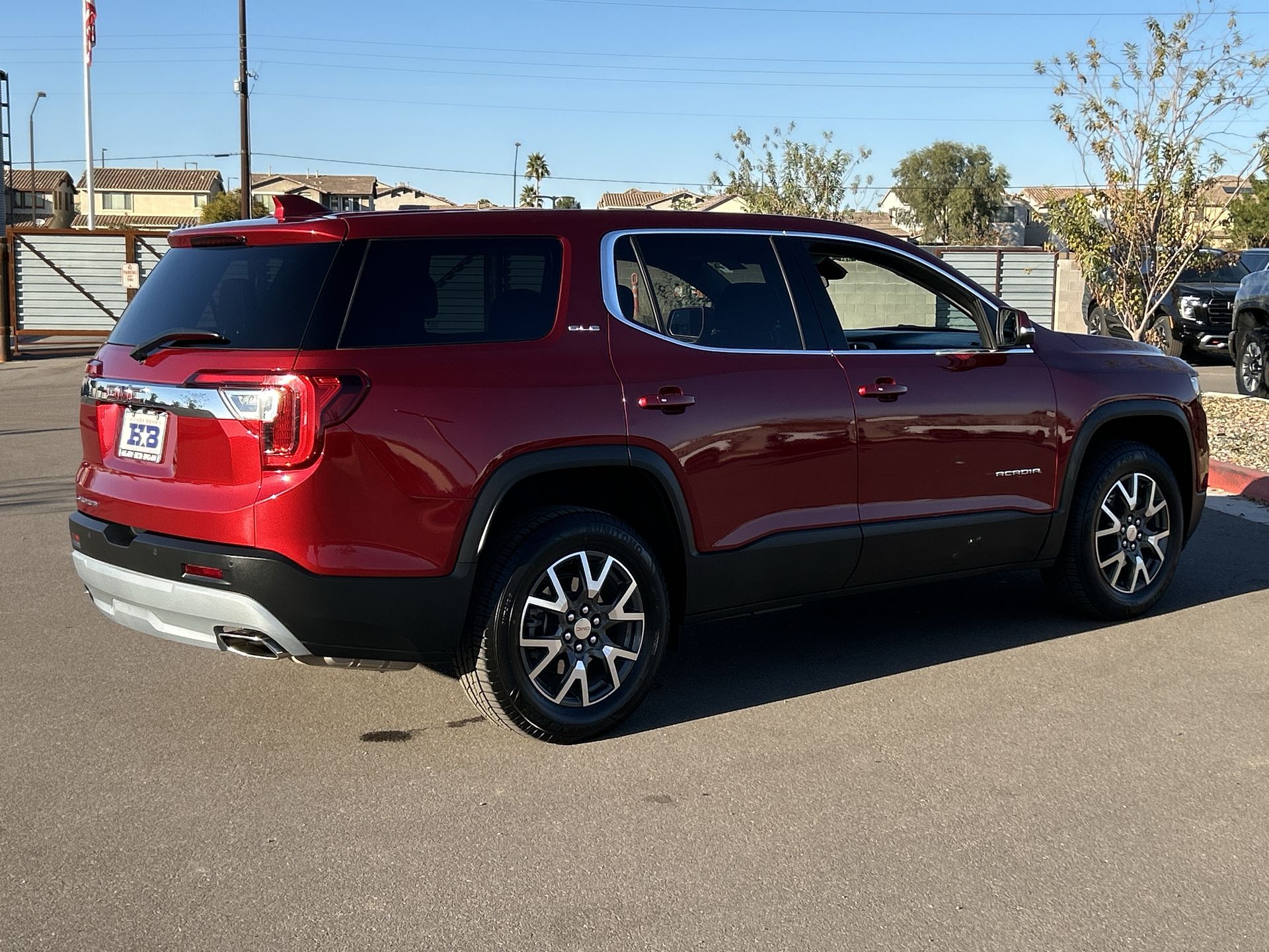 2023 GMC Acadia SLE