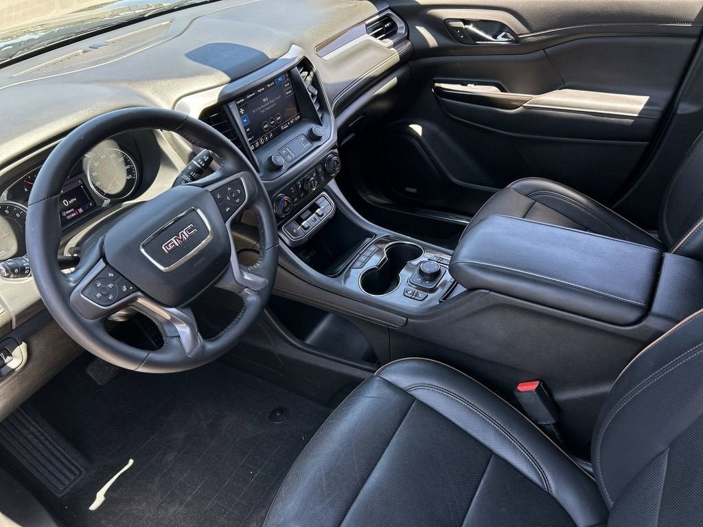 2022 GMC Acadia AT4