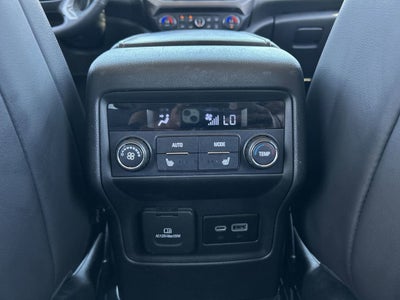 2022 GMC Acadia AT4