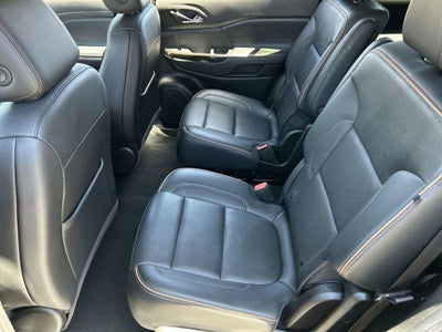 2022 GMC Acadia AT4