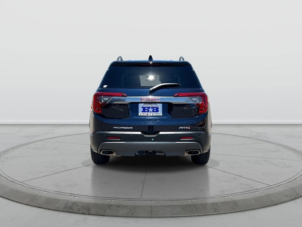 2022 GMC Acadia AT4