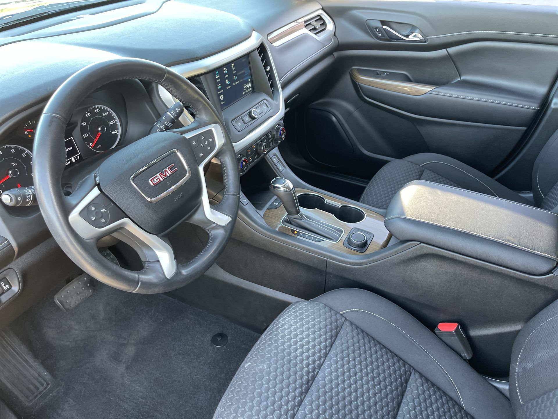 2019 GMC Acadia SLE