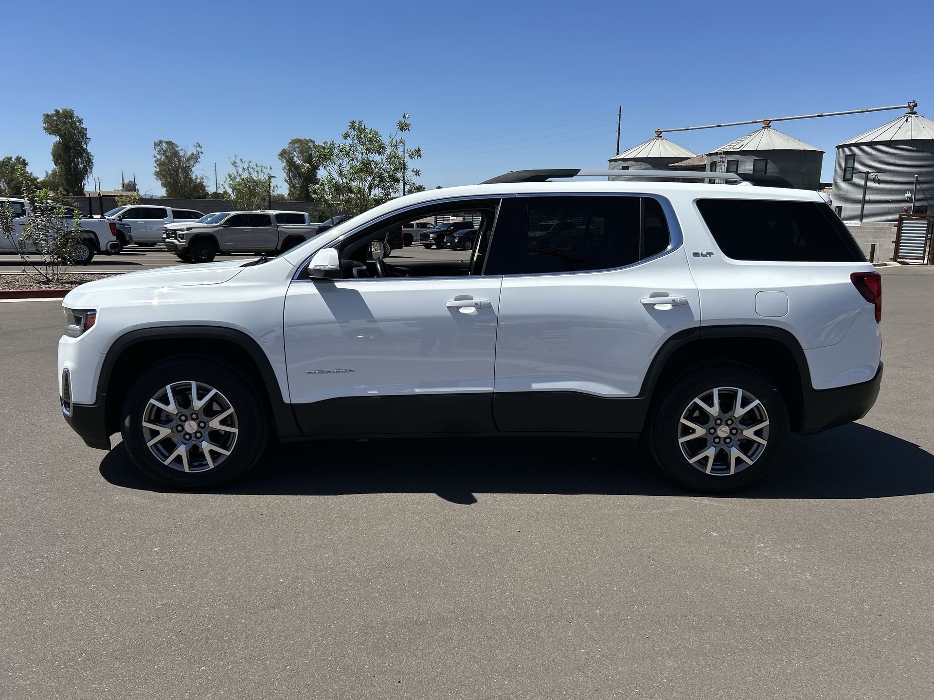 2021 GMC Acadia SLT