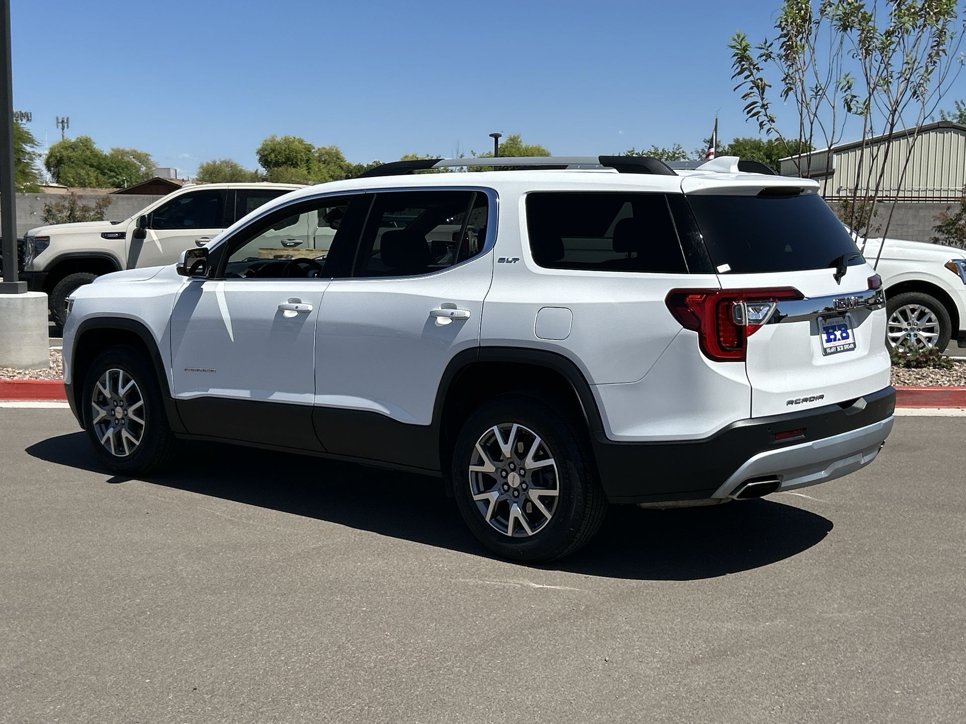 2021 GMC Acadia SLT