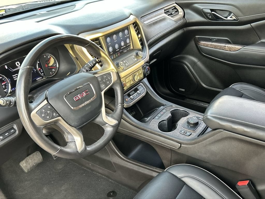 2022 GMC Acadia Denali