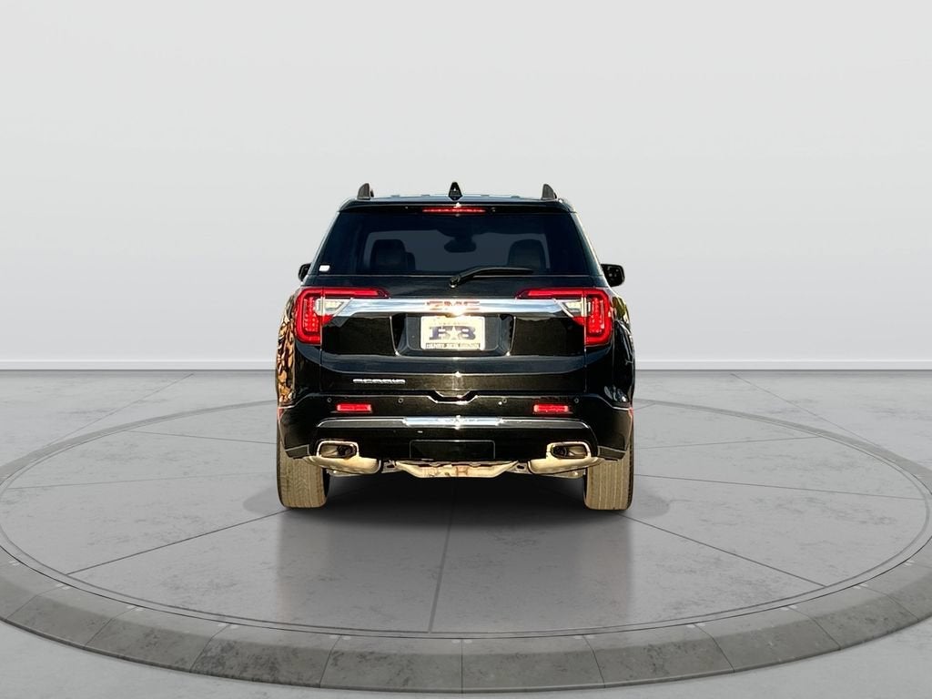 2022 GMC Acadia Denali