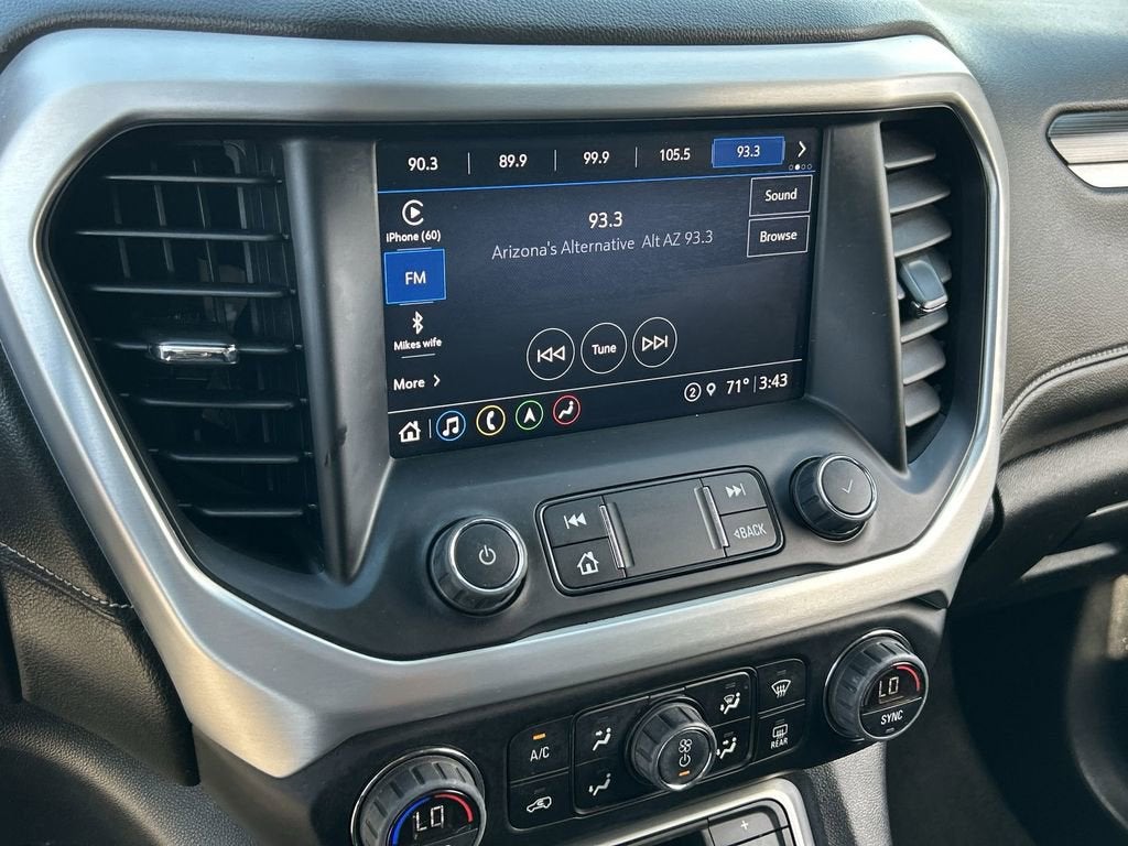 2022 GMC Acadia SLT