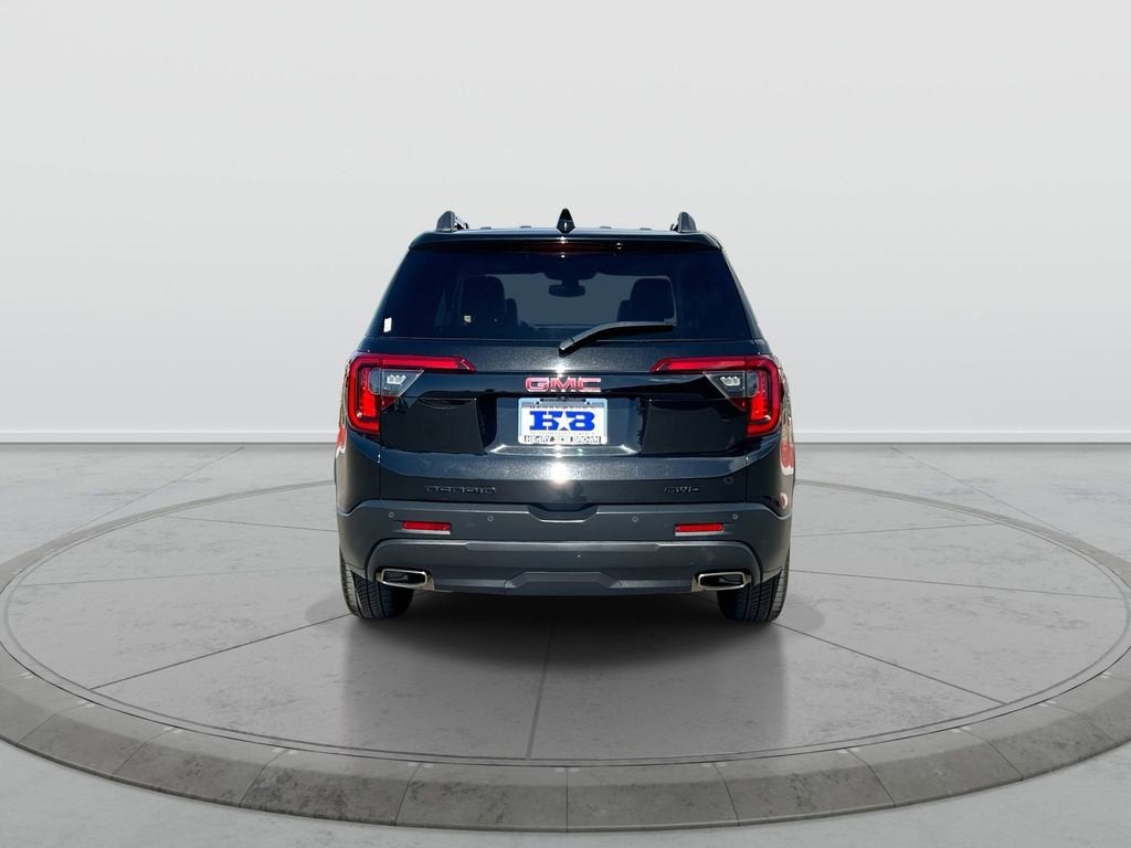 2022 GMC Acadia SLT