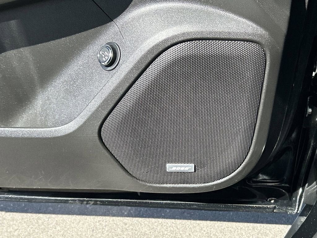 2022 GMC Acadia SLT