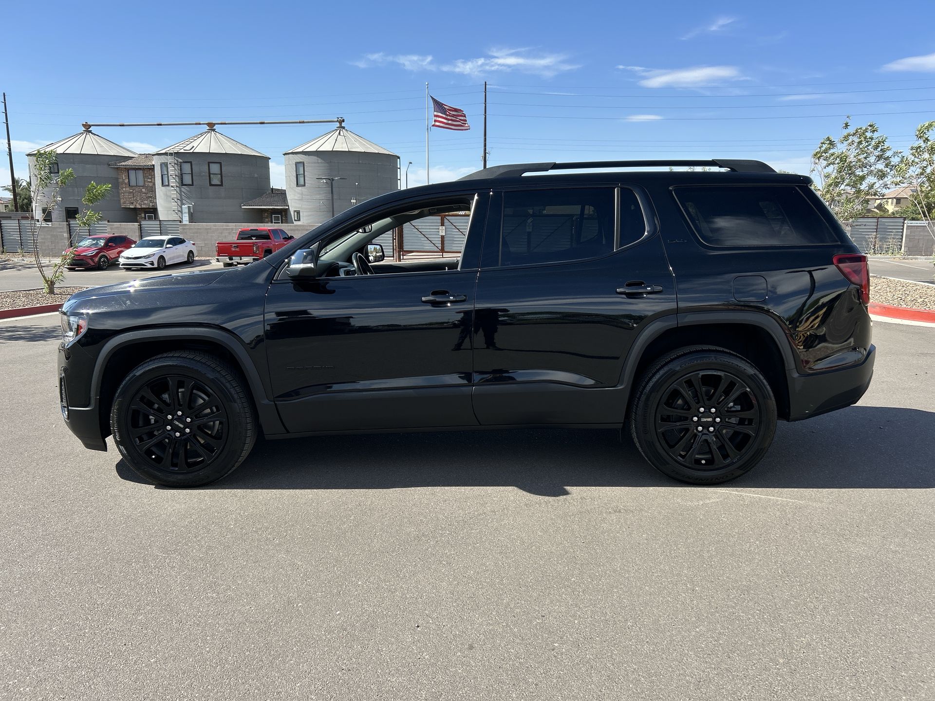 2022 GMC Acadia SLT