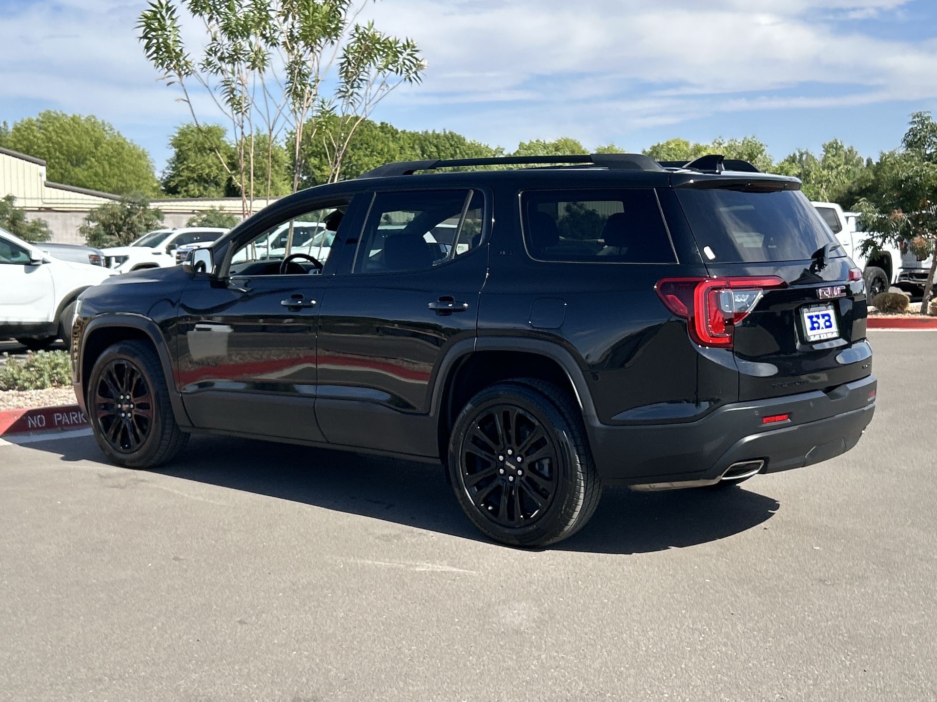 2022 GMC Acadia SLT
