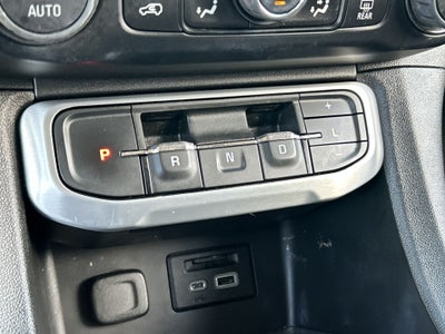 2022 GMC Acadia SLT