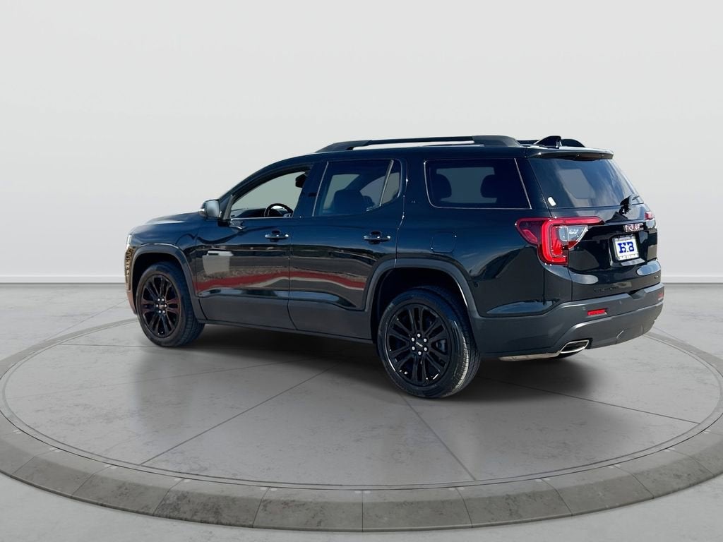 2022 GMC Acadia SLT