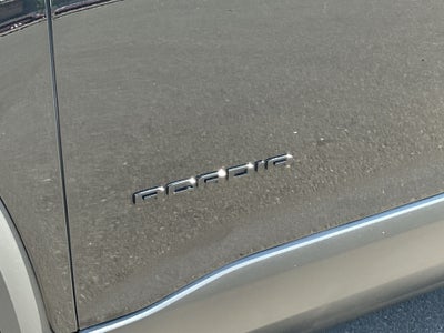 2022 GMC Acadia SLT