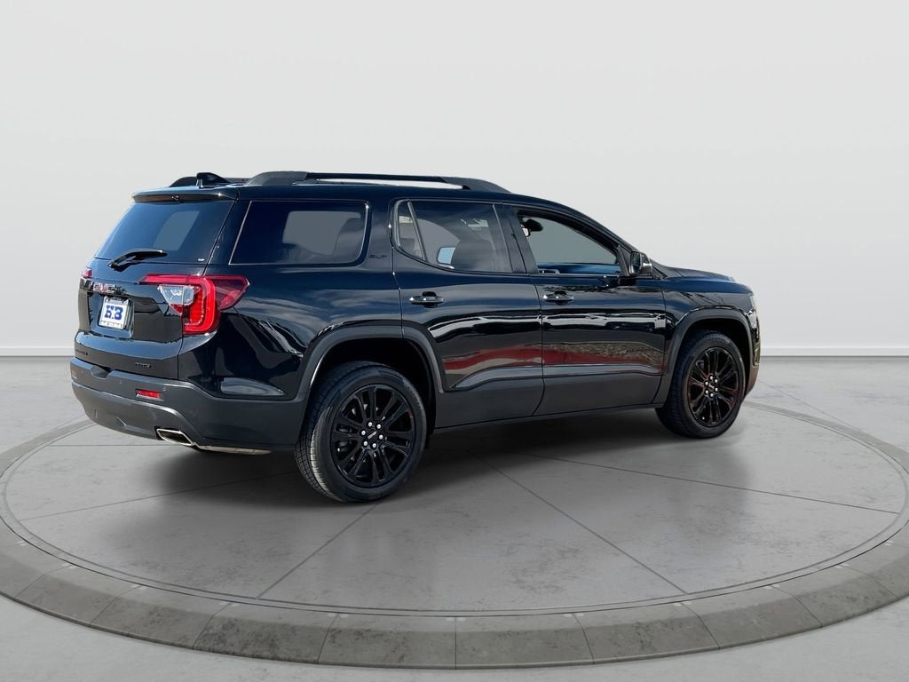 2022 GMC Acadia SLT