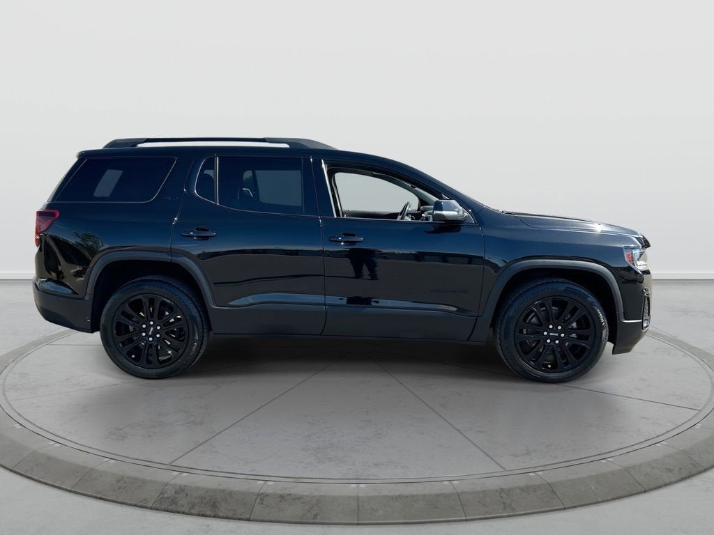 2022 GMC Acadia SLT