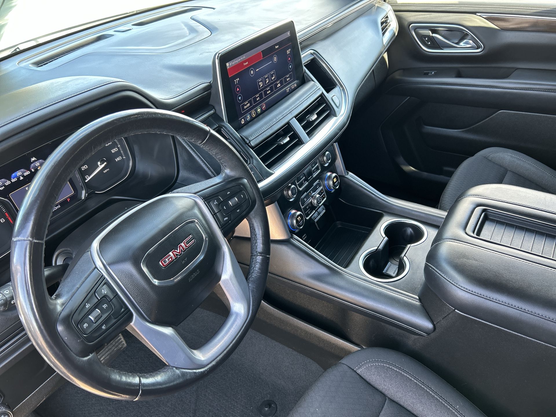 2021 GMC Yukon SLE