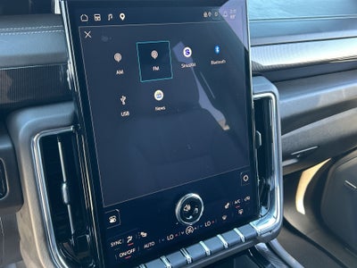 2025 GMC Yukon Elevation