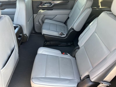 2025 GMC Yukon Elevation