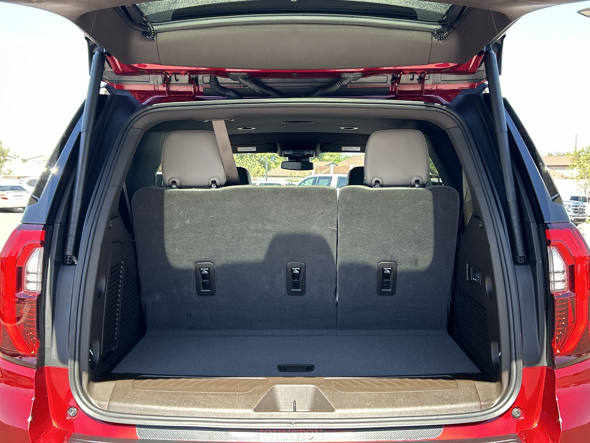 2025 GMC Yukon Elevation